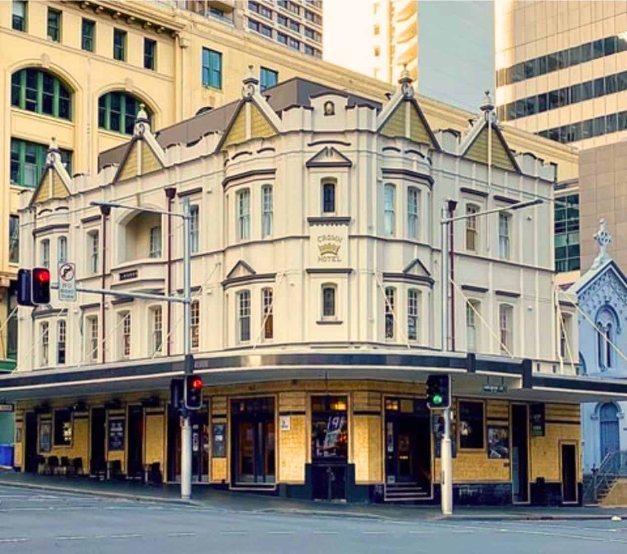 Crown Food Tile (10)